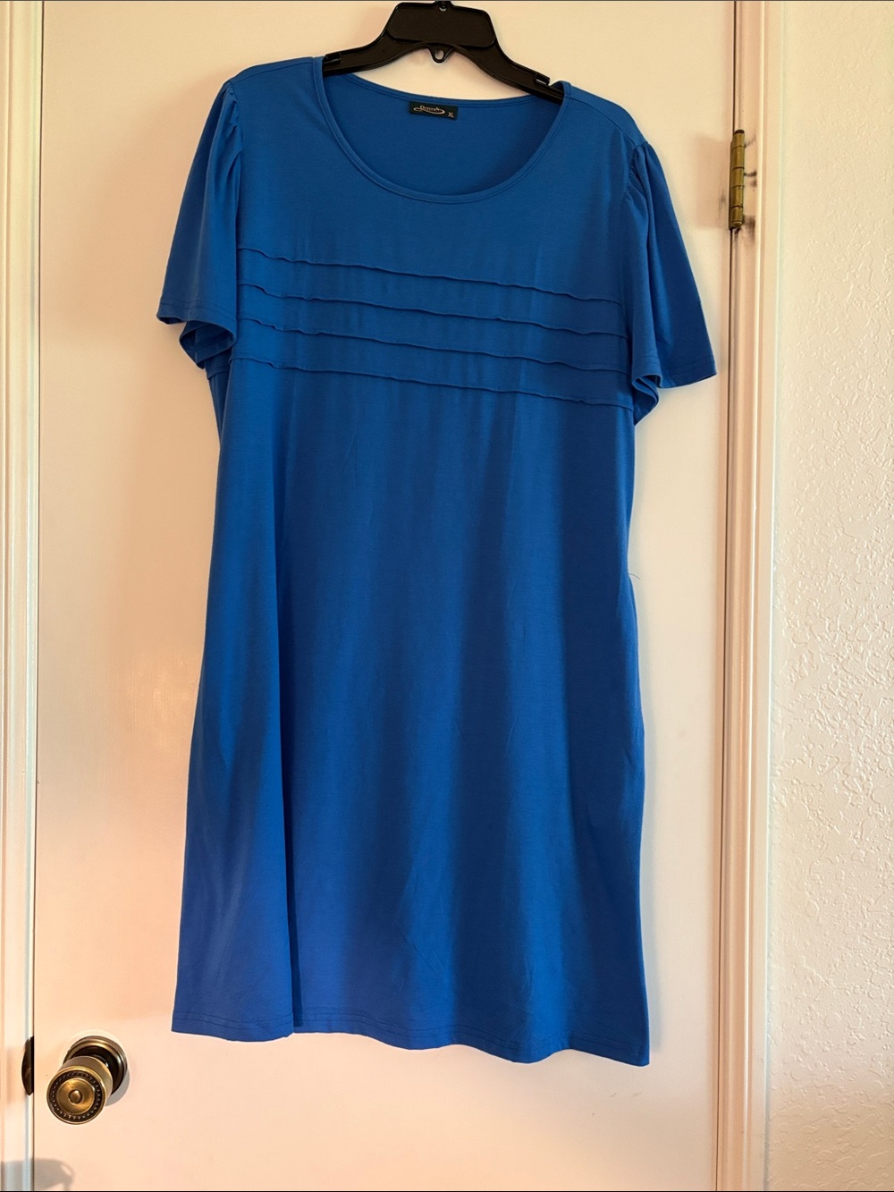 Classic Scoop Neck Dress in Bright Blue
